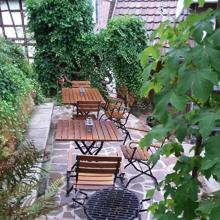 Meisterhaus Og Lejlighed *