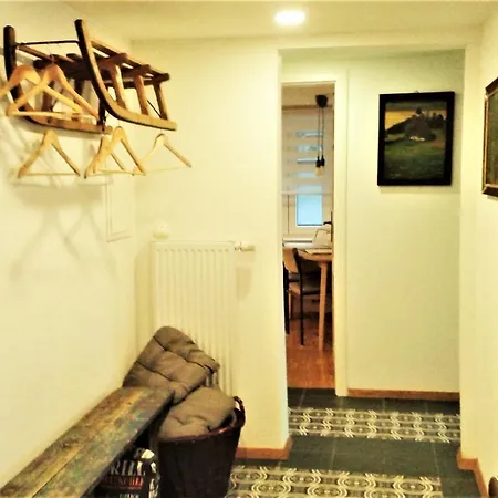 Meisterhaus Og *
